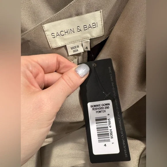 NWT Sachin + Babi Bonnie gown in pewter